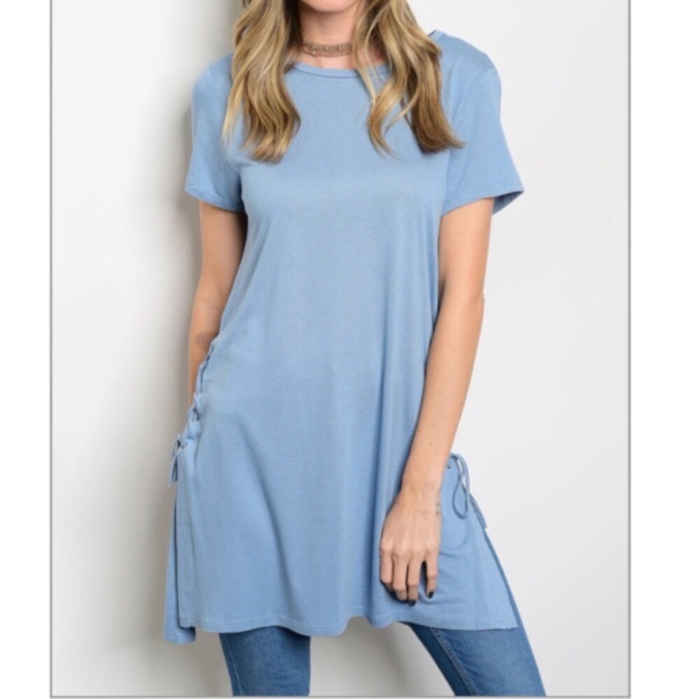3 LEFT‼️Women Short Sleeves Side Lace Up Tunic💙